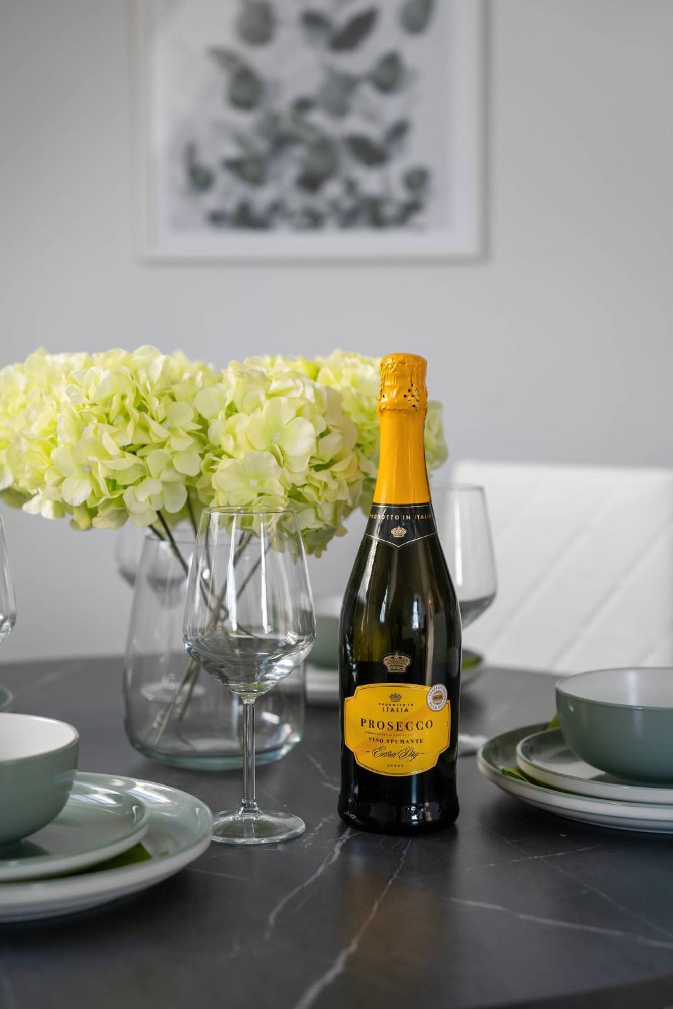 Modern & Stylish Apartments Didcot With Free Wifi Экстерьер фото